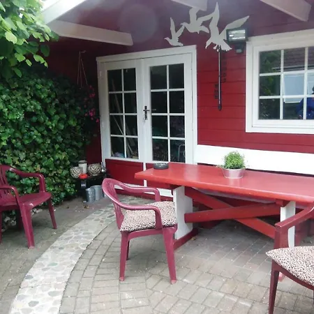1 Bedroom Nice In Wendtorfer Strand *
