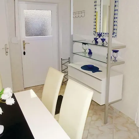 1 Bedroom Nice In Wendtorfer Strand 公寓 *